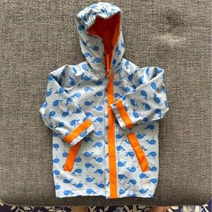☔️i play Blue Vinyl Raincoat w/ Dark Blue Whales & Orange Trim – Size 6-12M☔️